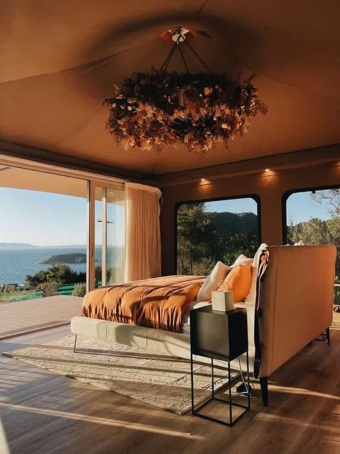 Hotel Drift Off Grid Luxury Eco Glamping à Tarakohe Extérieur photo